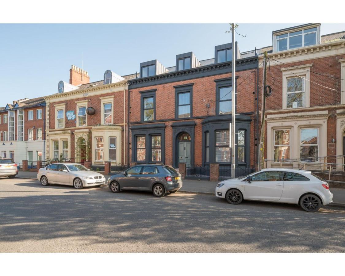 Central Belfast Apartments: University Street Exterior photo
