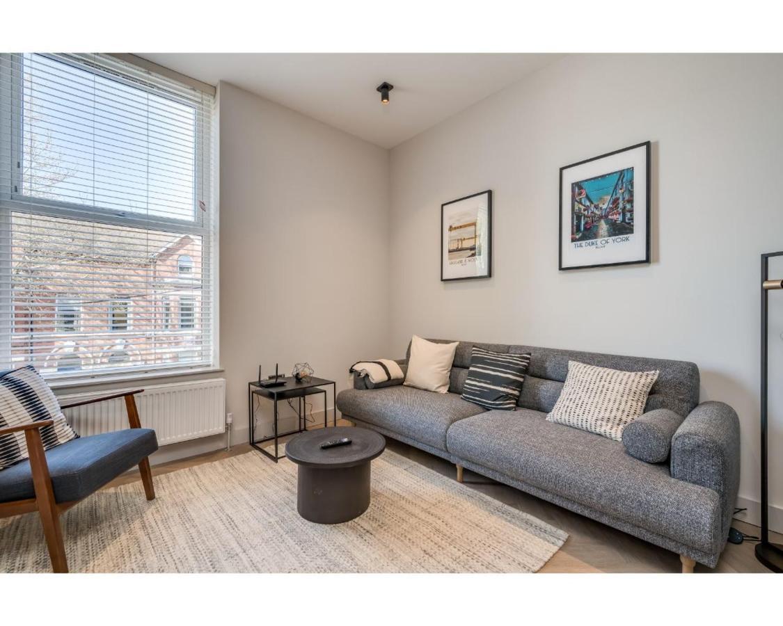 Central Belfast Apartments: University Street Exterior photo